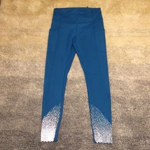 Lululemon tight stuff tight shocking blue 4